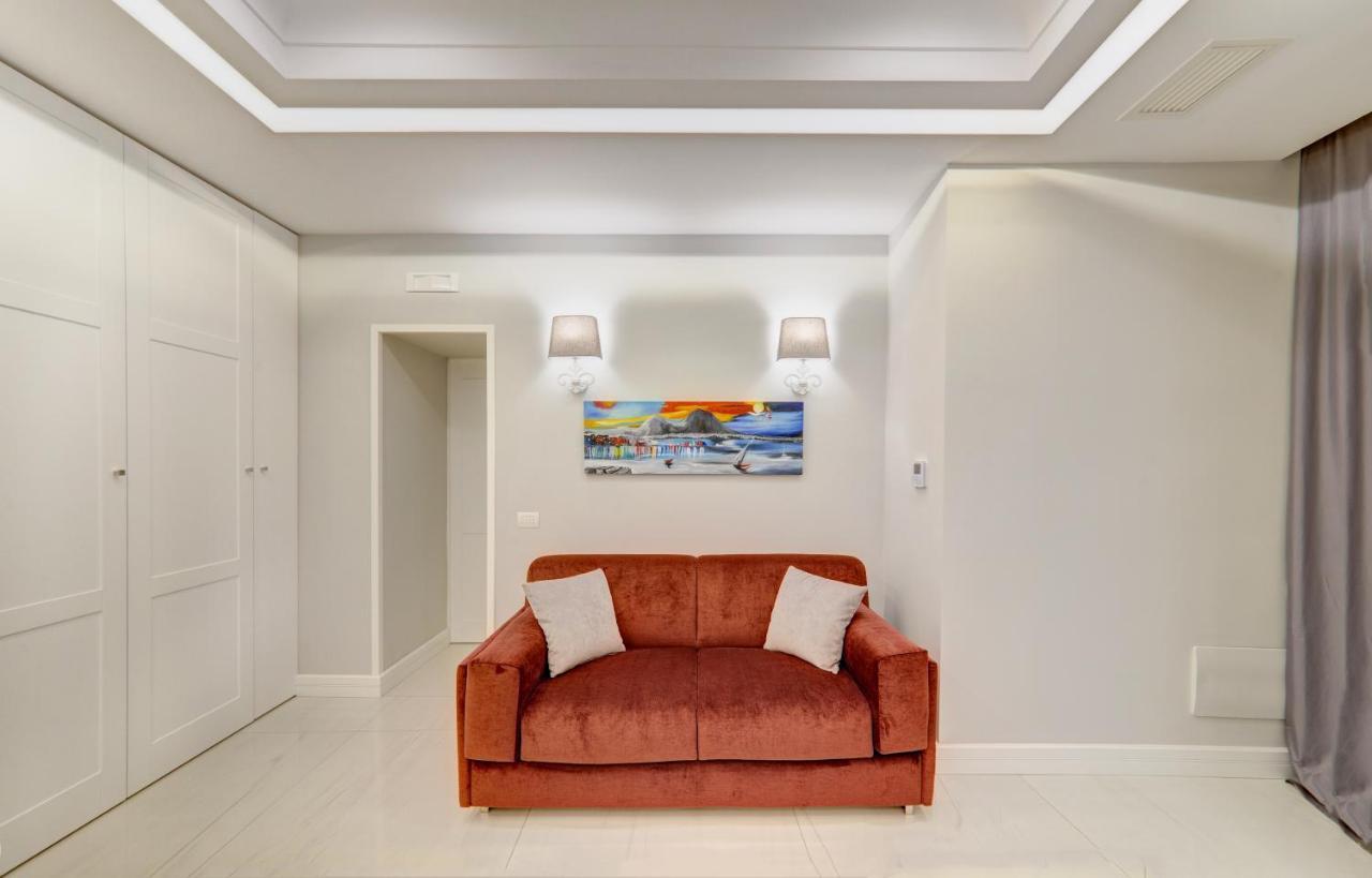 Apartamento S&T Luxury House In Plebiscito Square Nápoles Exterior foto