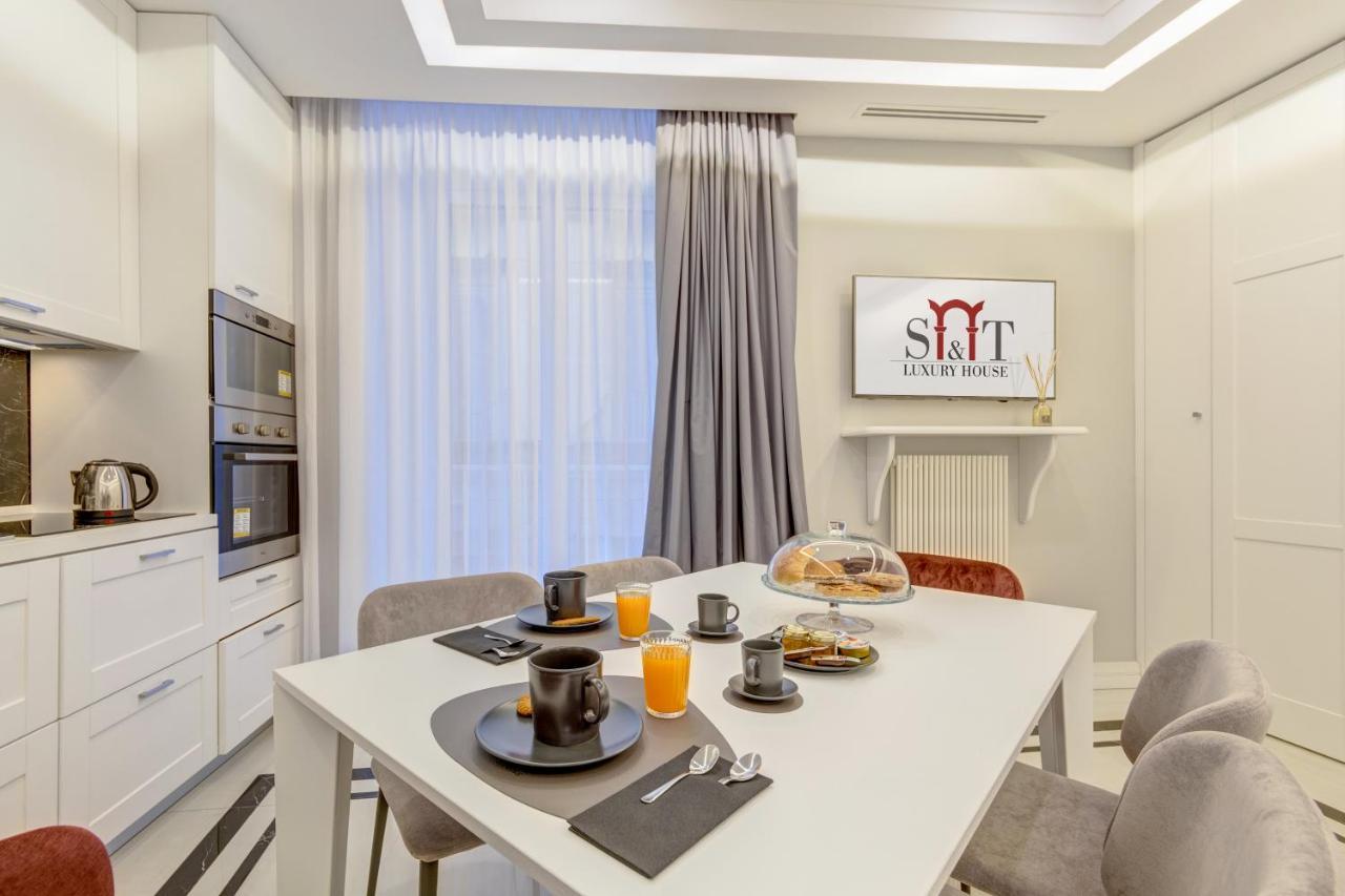 Apartamento S&T Luxury House In Plebiscito Square Nápoles Exterior foto