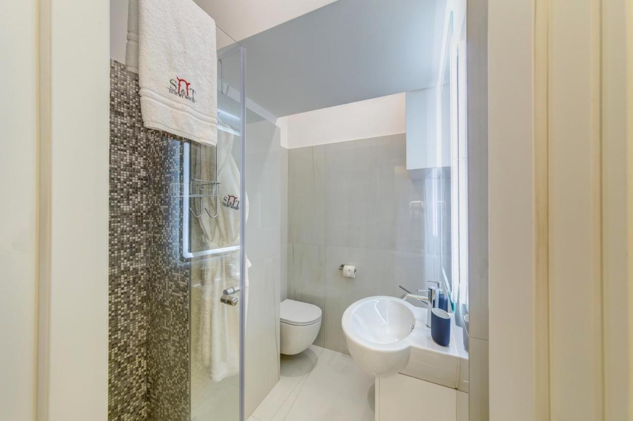 Apartamento S&T Luxury House In Plebiscito Square Nápoles Exterior foto